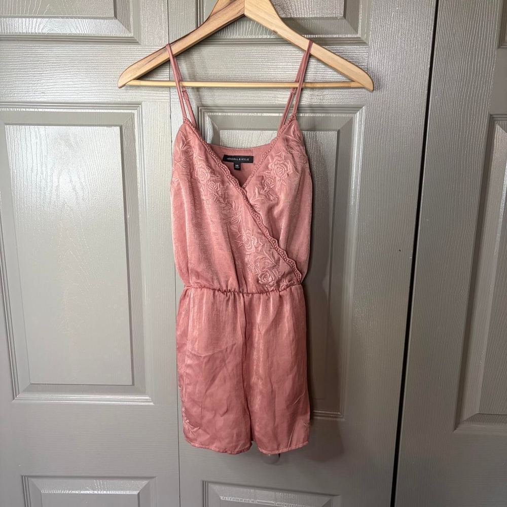 Kendall and Kylie Pink Floral Embroidered Romper XS Y2K Fairy Cottagecore Satin